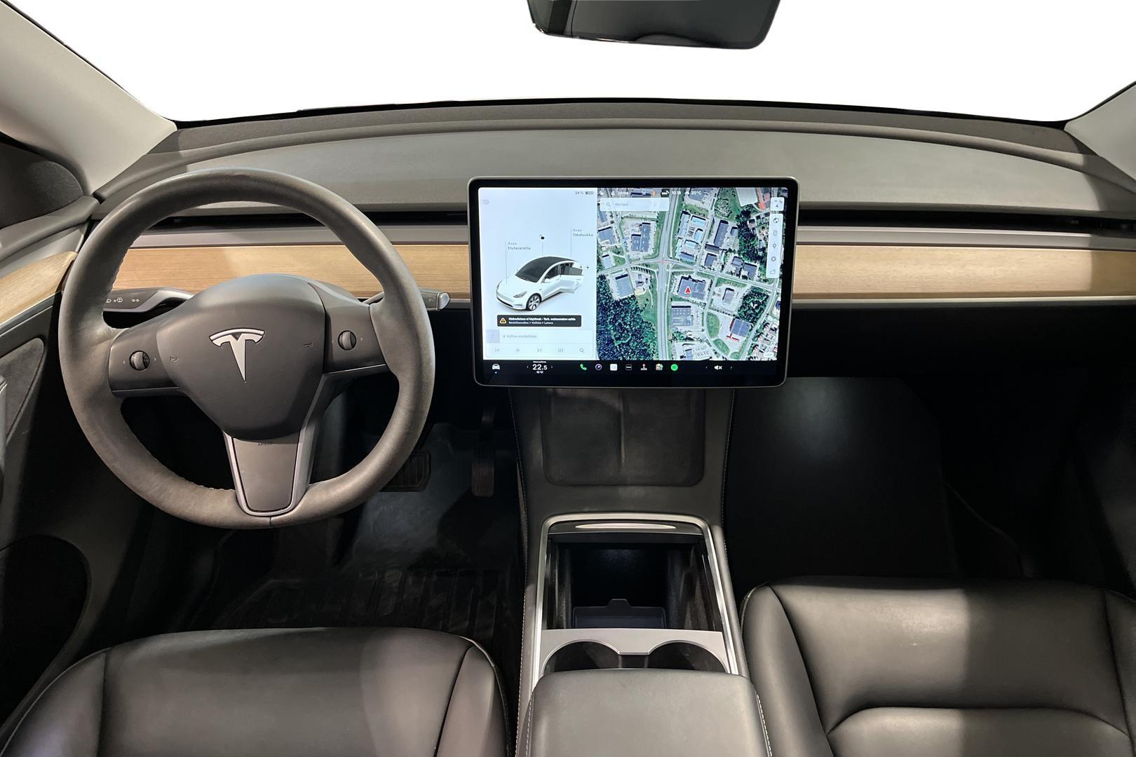 Tesla Model Y 2021