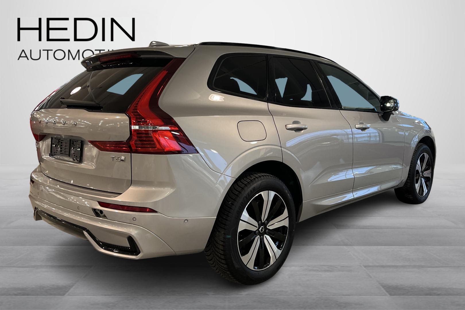 Volvo XC60 2025