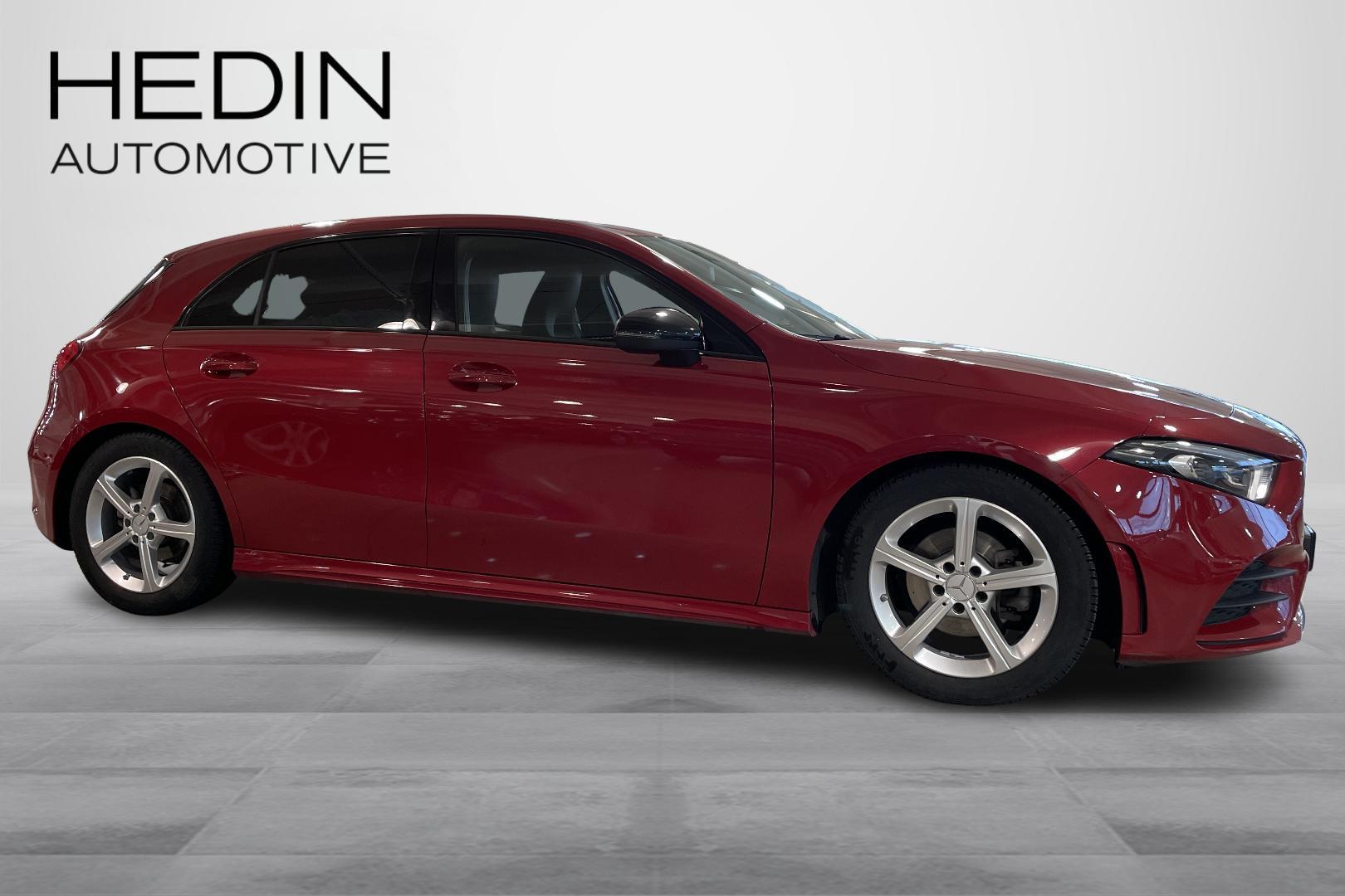 MERCEDES-BENZ A 2022