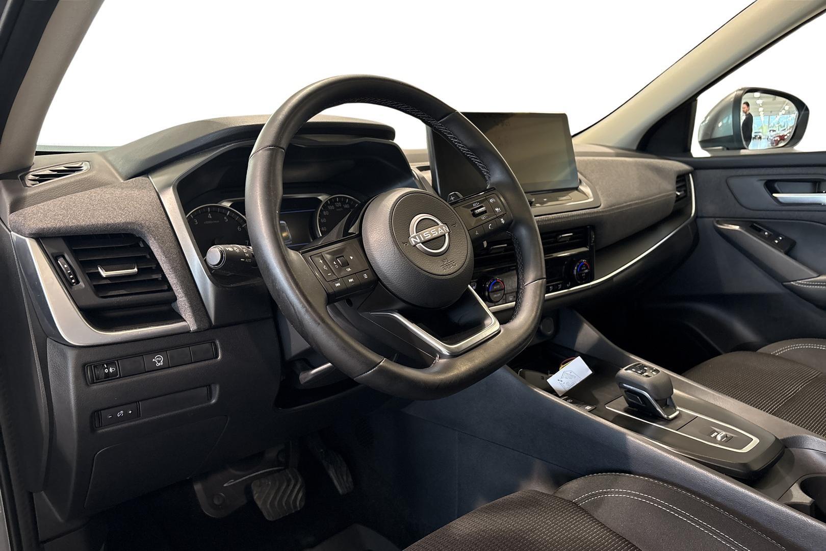 NISSAN Qashqai 2024