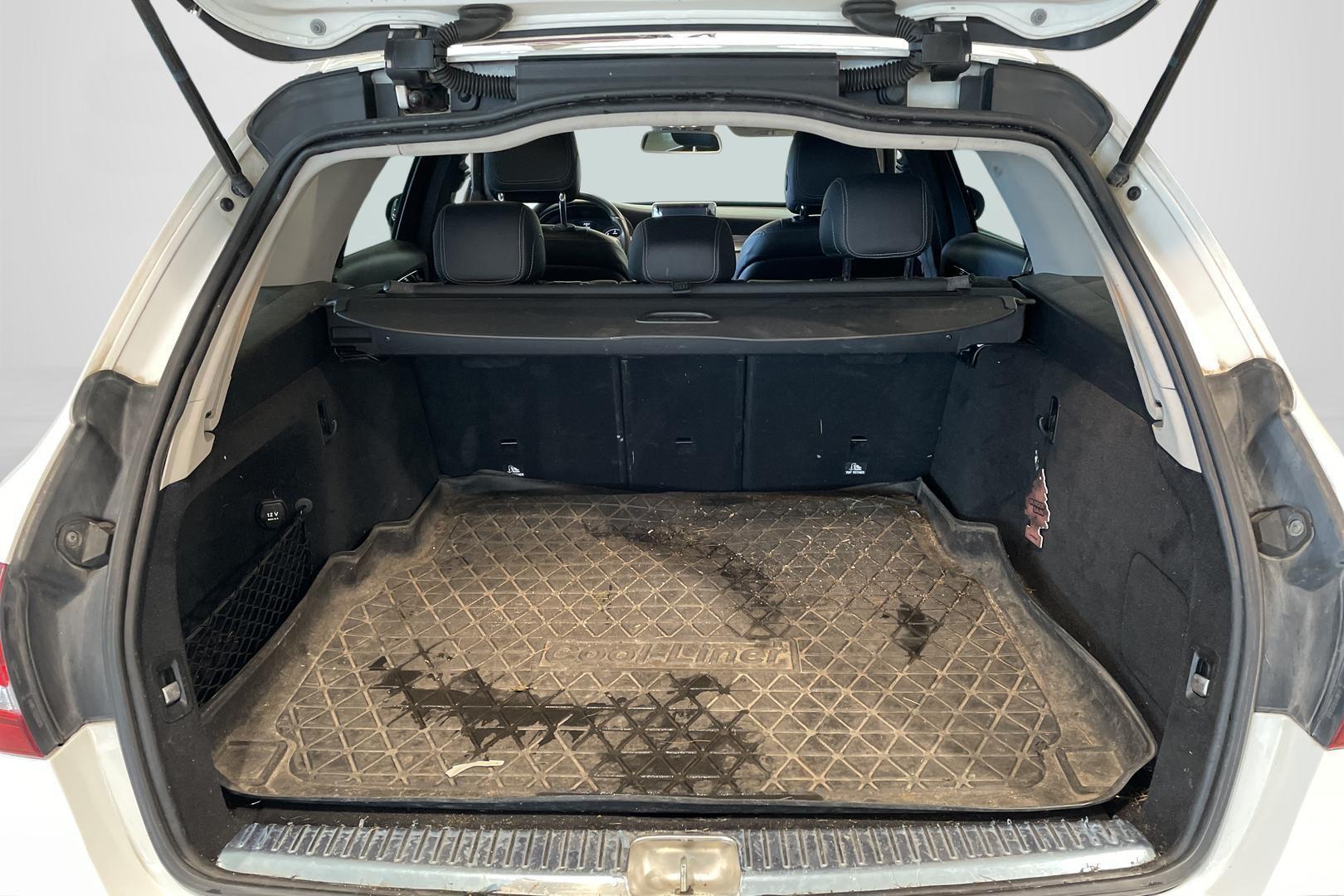 MERCEDES-BENZ C 2015