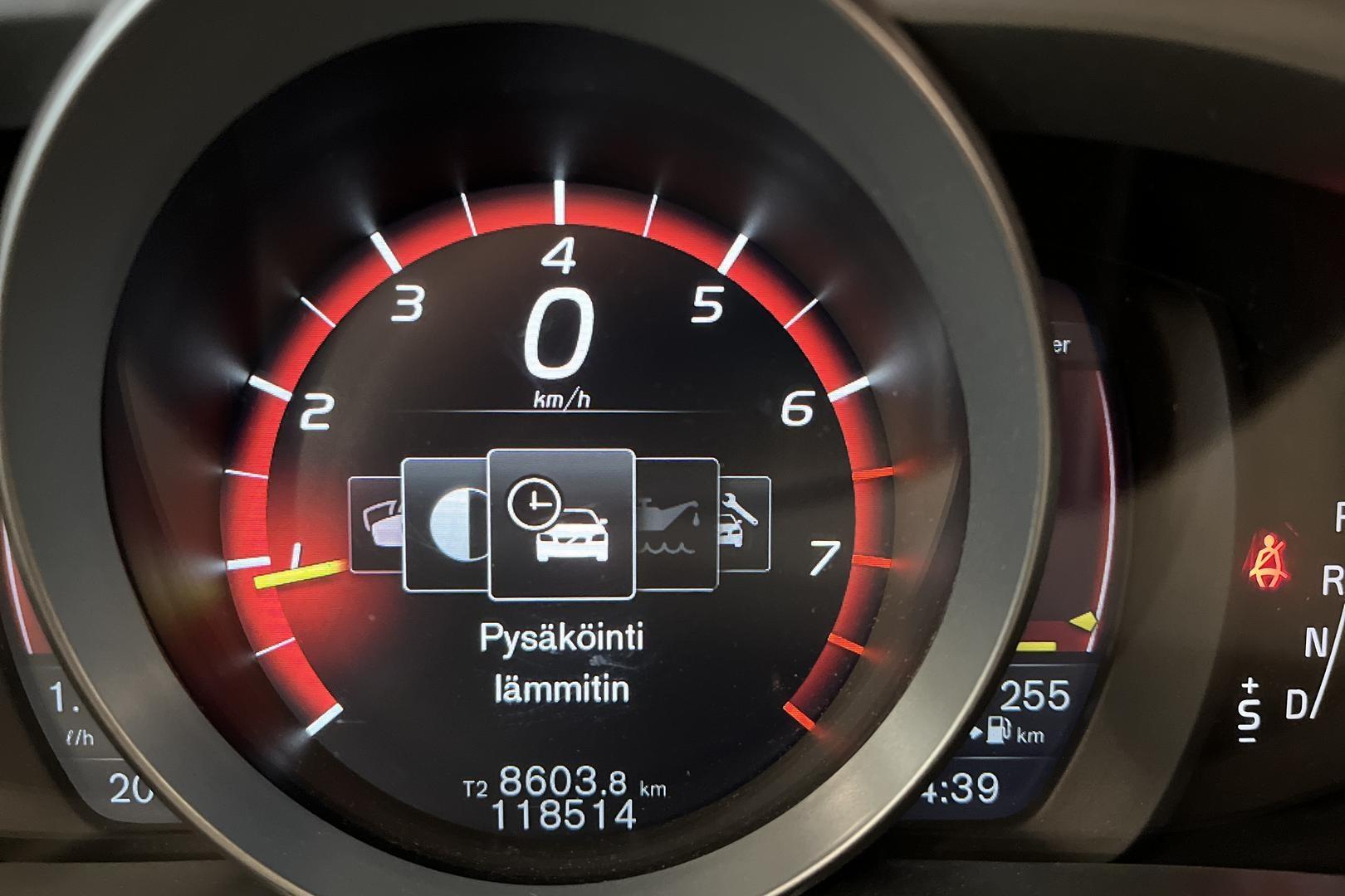 Volvo V40 2019