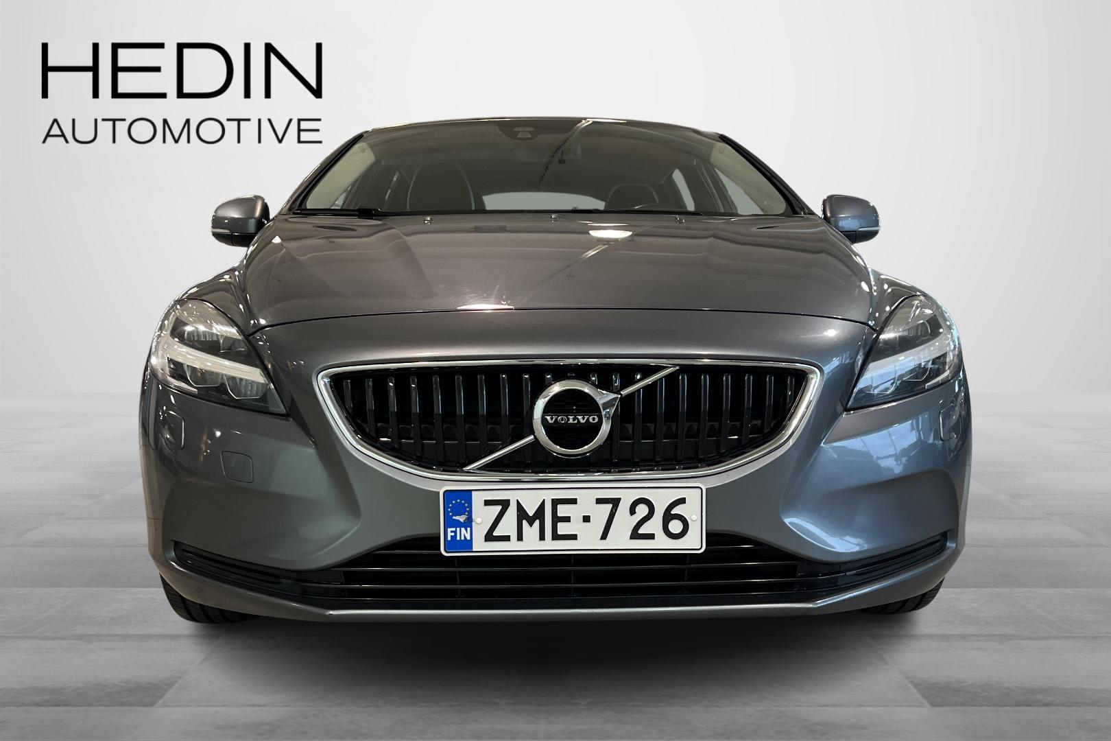 Volvo V40 2019