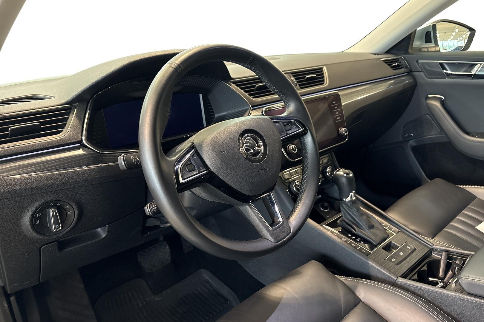 SKODA SUPERB 2020