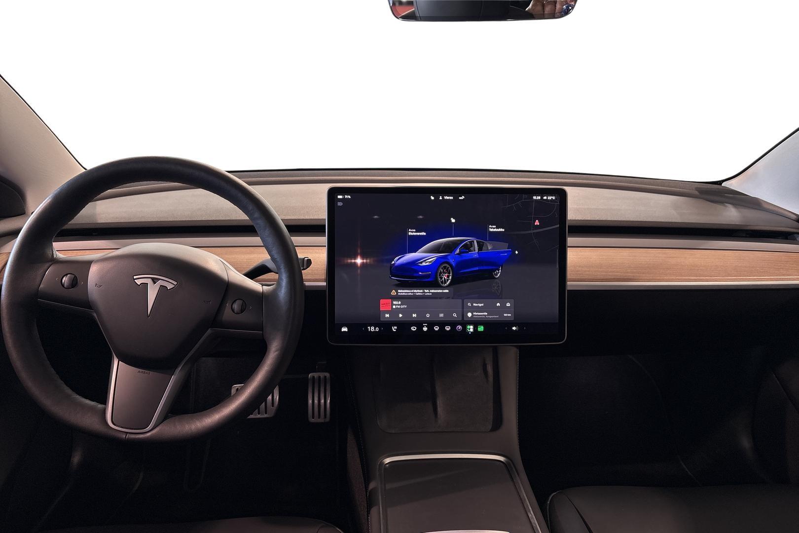 Tesla Model 3 2023