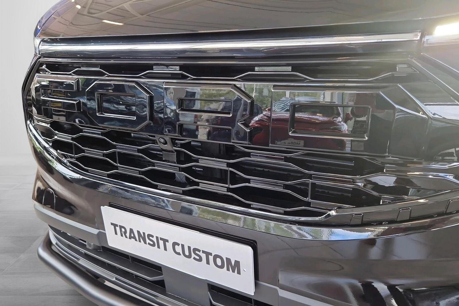 Ford Transit Custom 18