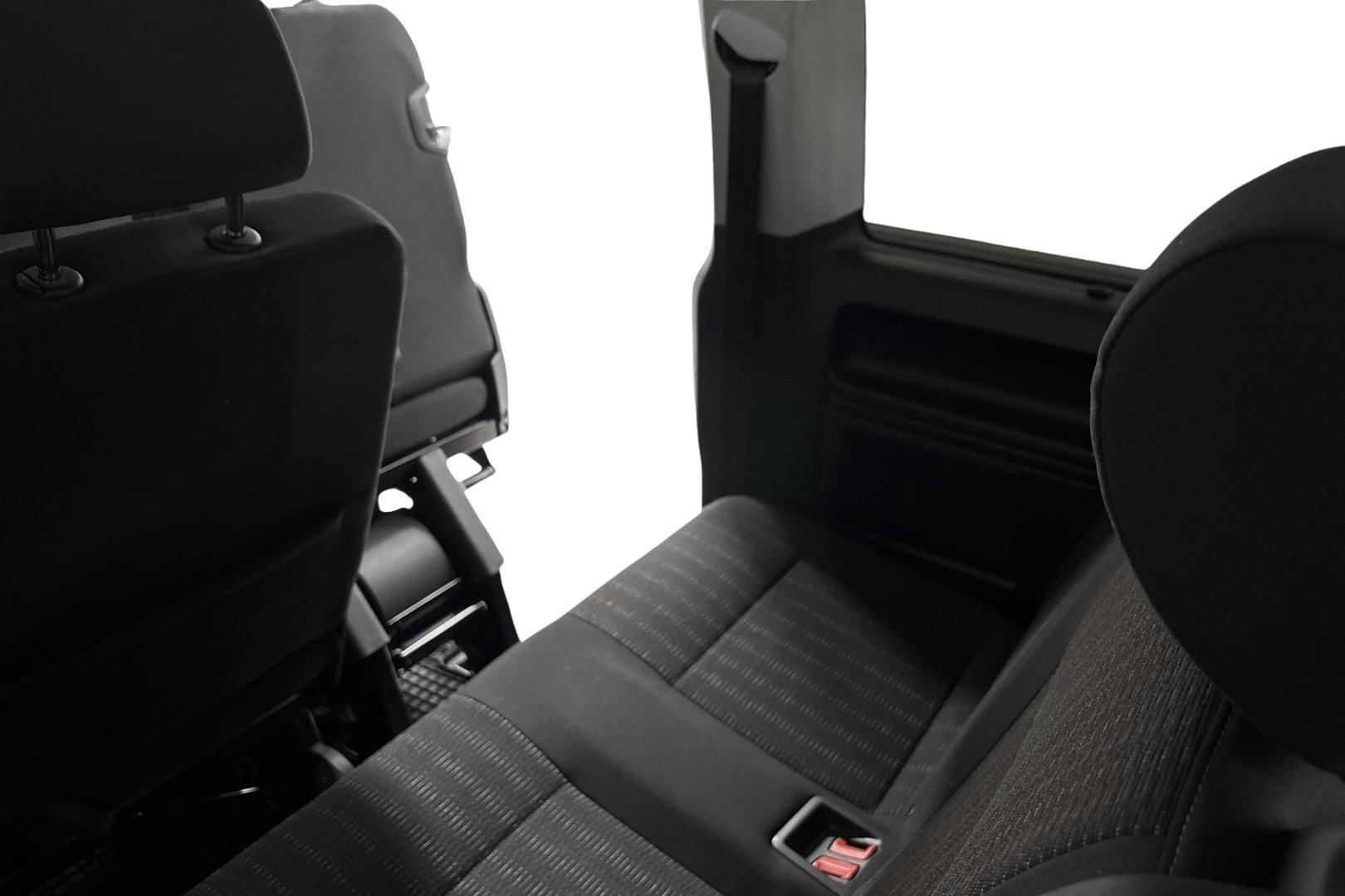 VOLKSWAGEN Caravelle 11