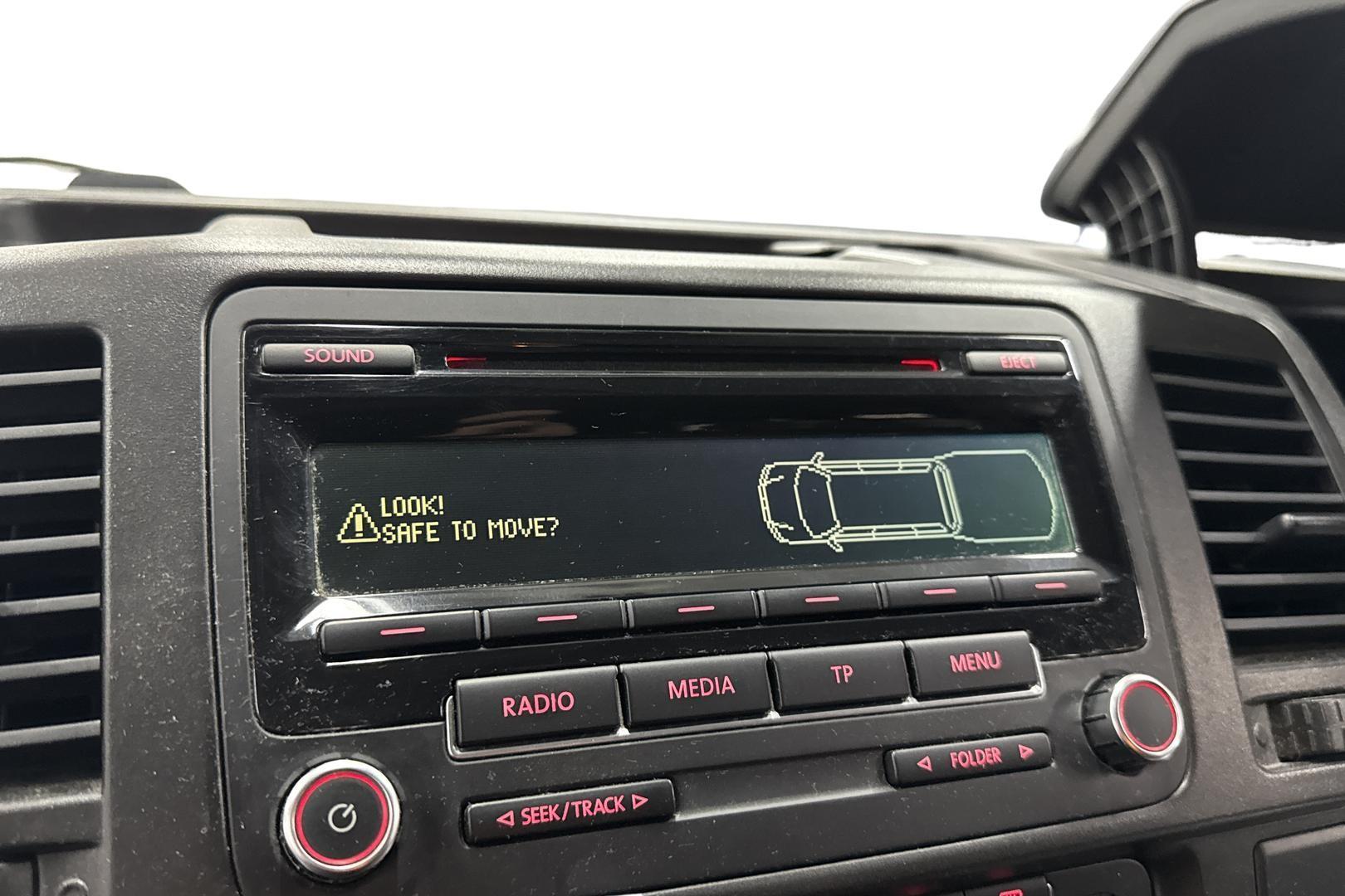 VOLKSWAGEN CARAVELLE 2013