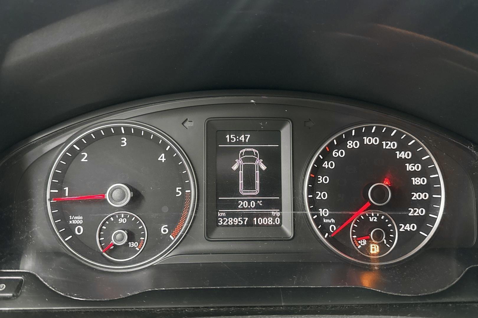 VOLKSWAGEN CARAVELLE 2013