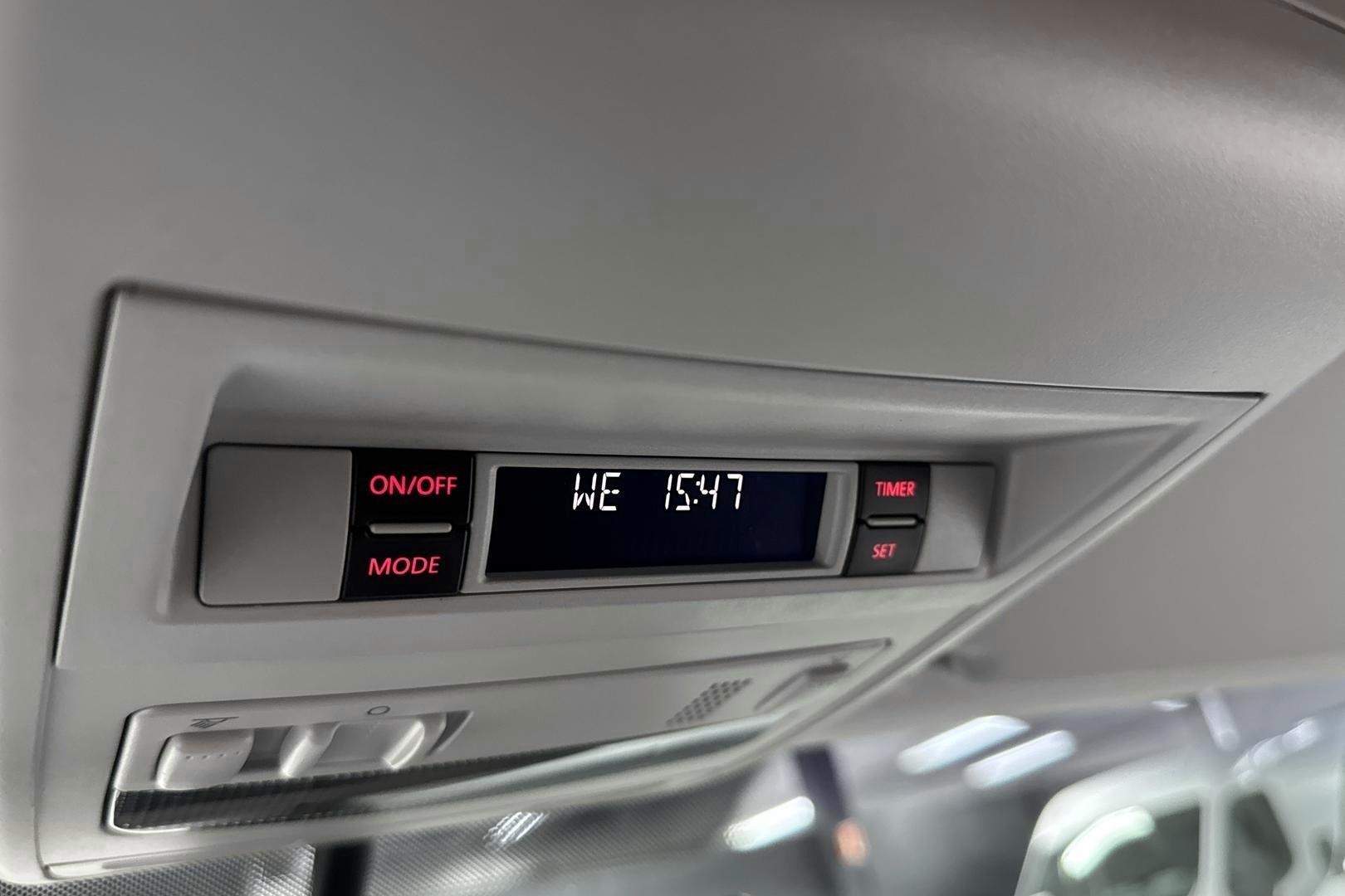 VOLKSWAGEN CARAVELLE 2013