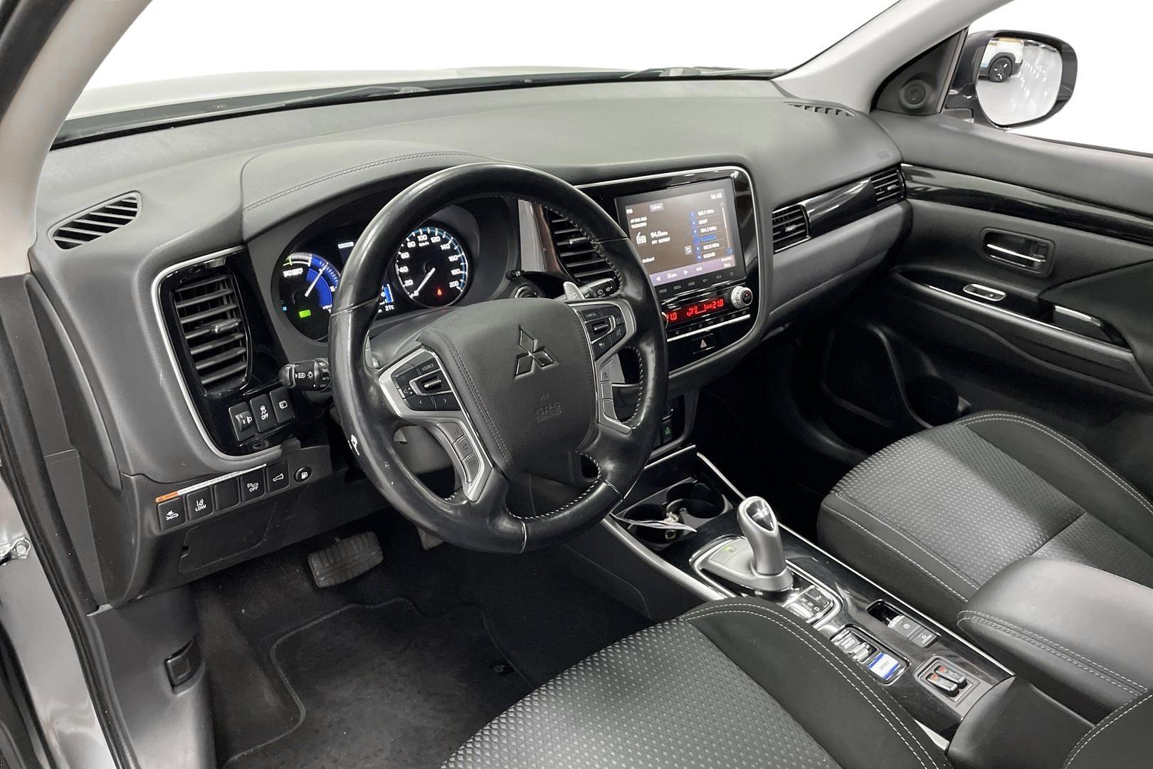 Mitsubishi Outlander PHEV 2019
