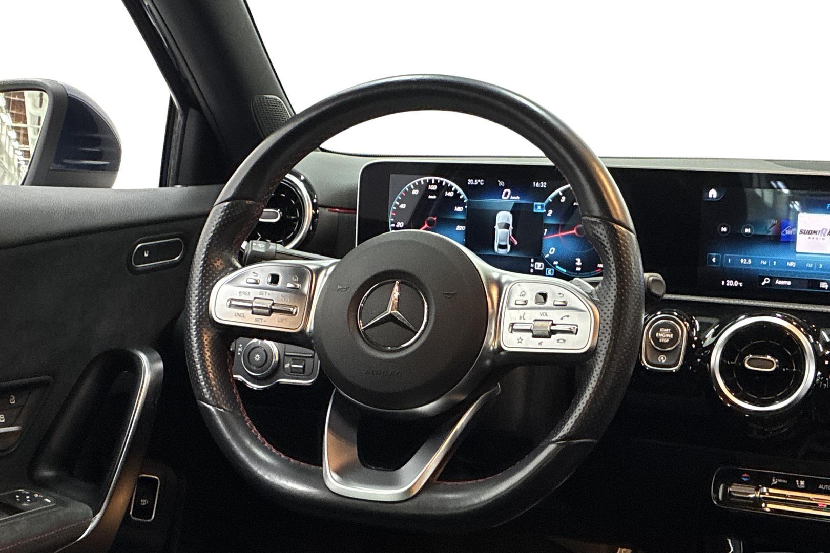 MERCEDES-BENZ A 2020