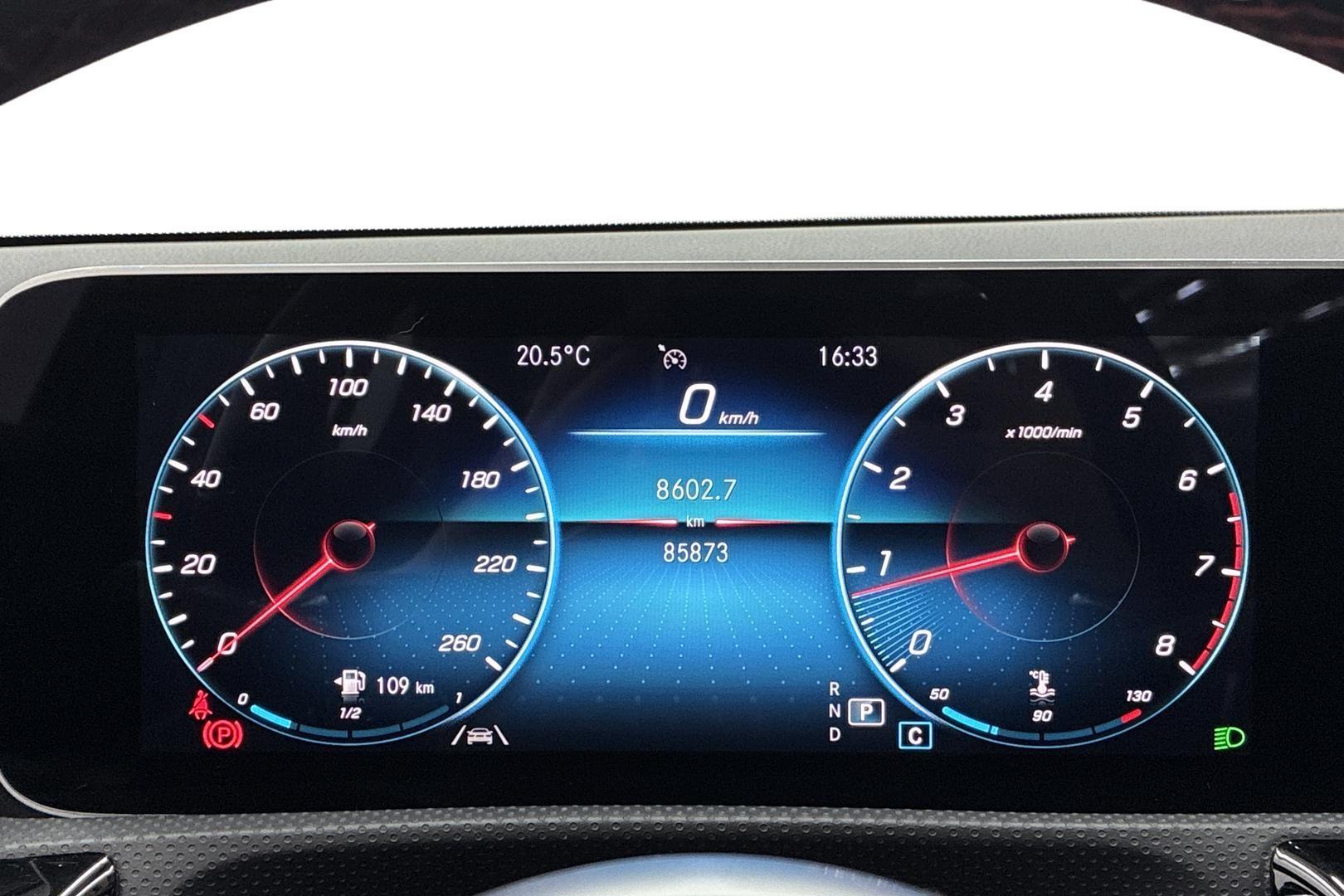 MERCEDES-BENZ A 2020