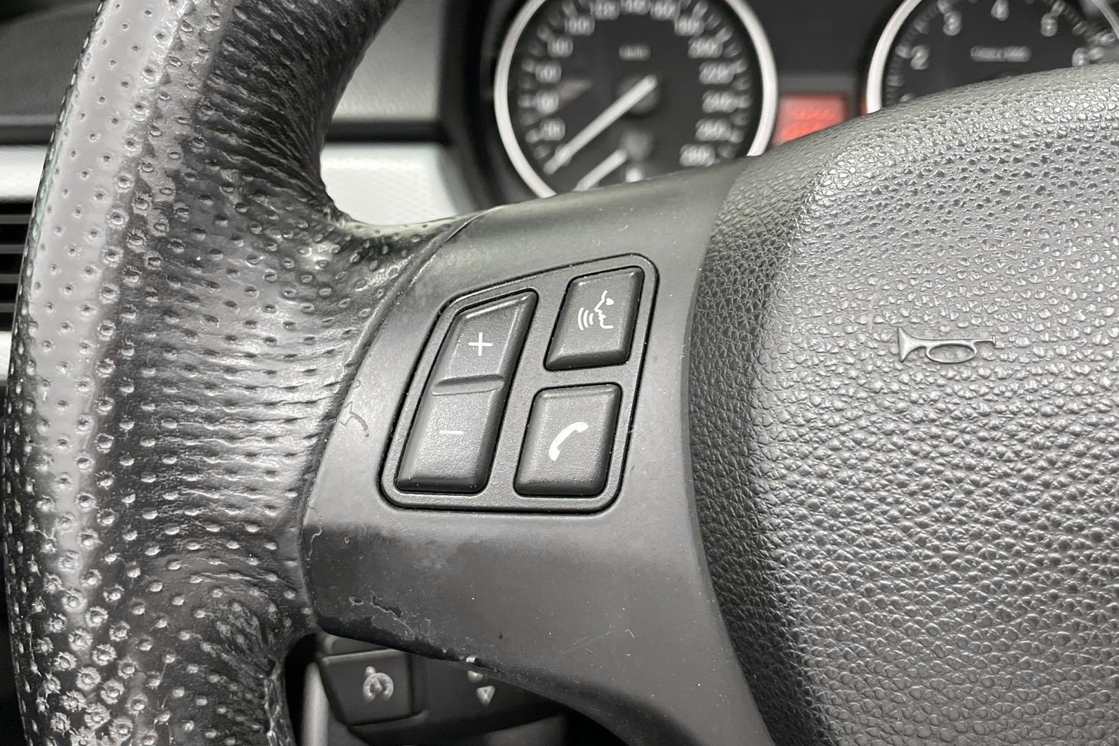 BMW 325 2008