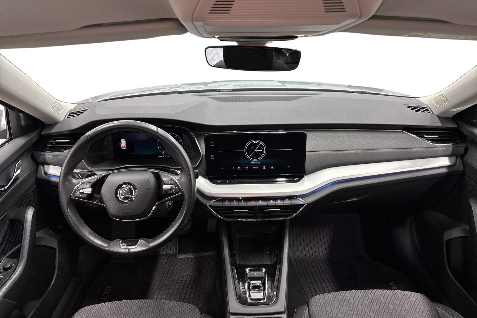 SKODA OCTAVIA 2023