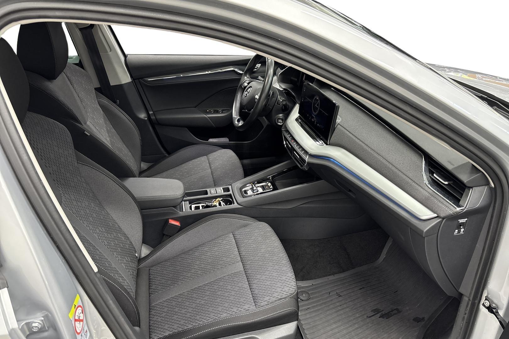 SKODA OCTAVIA 2023