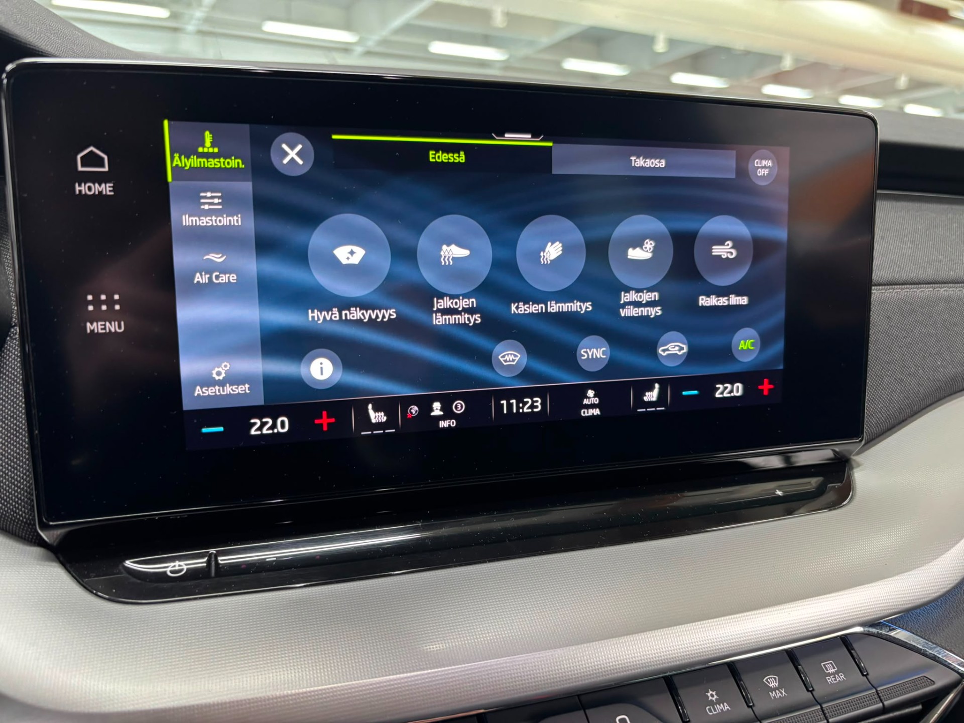 SKODA OCTAVIA 2023