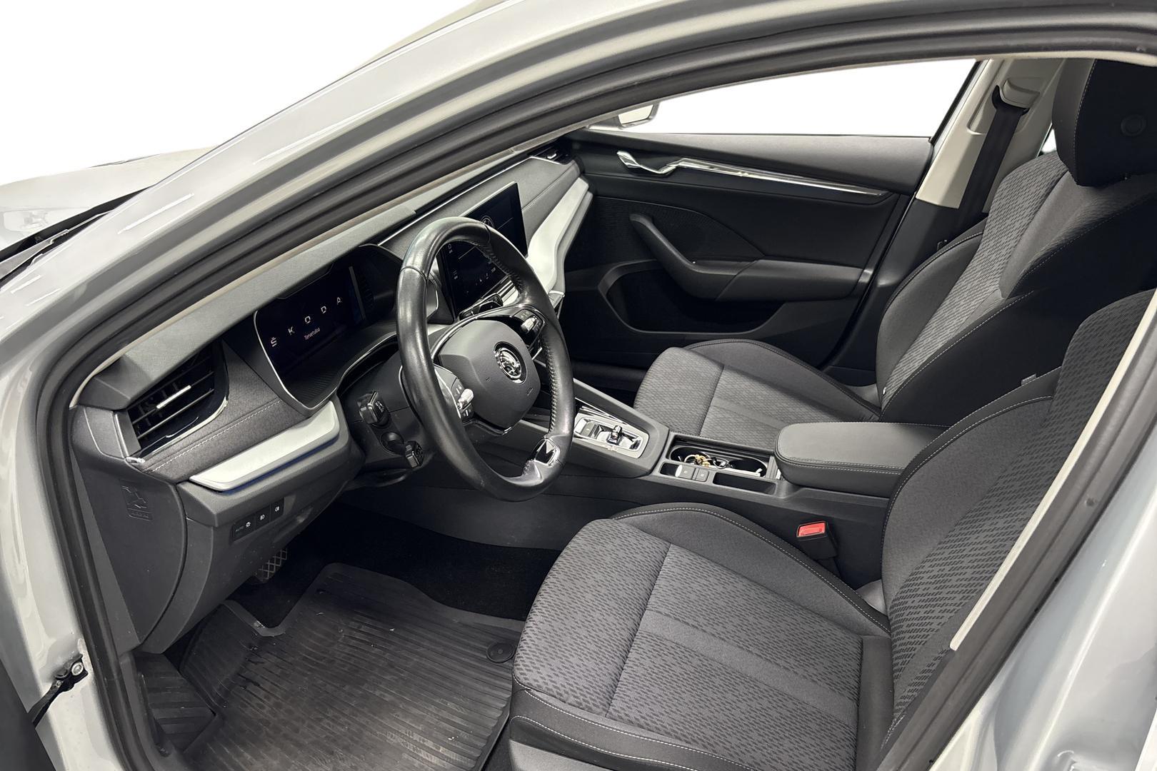 SKODA OCTAVIA 2023