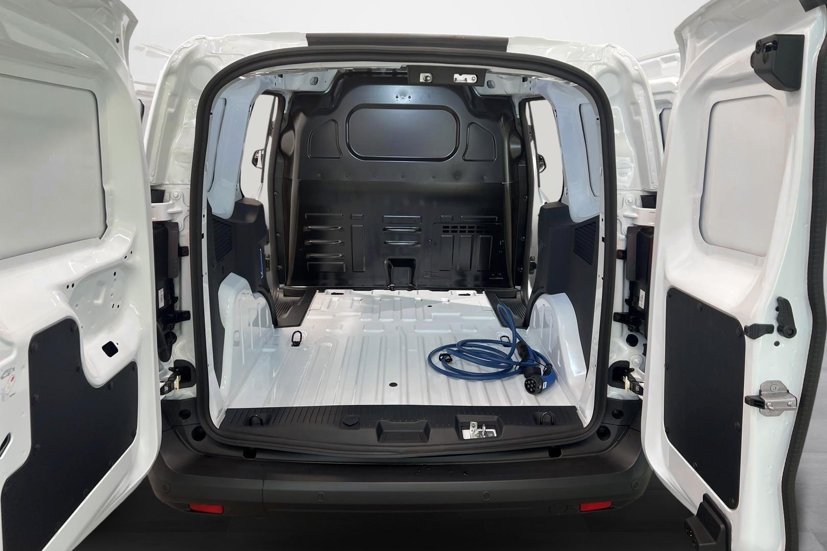 Ford Transit Courier 2025