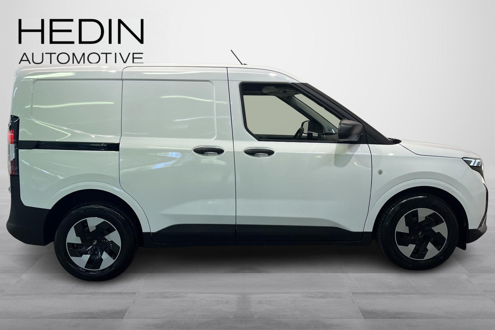 Ford Transit Courier 2025