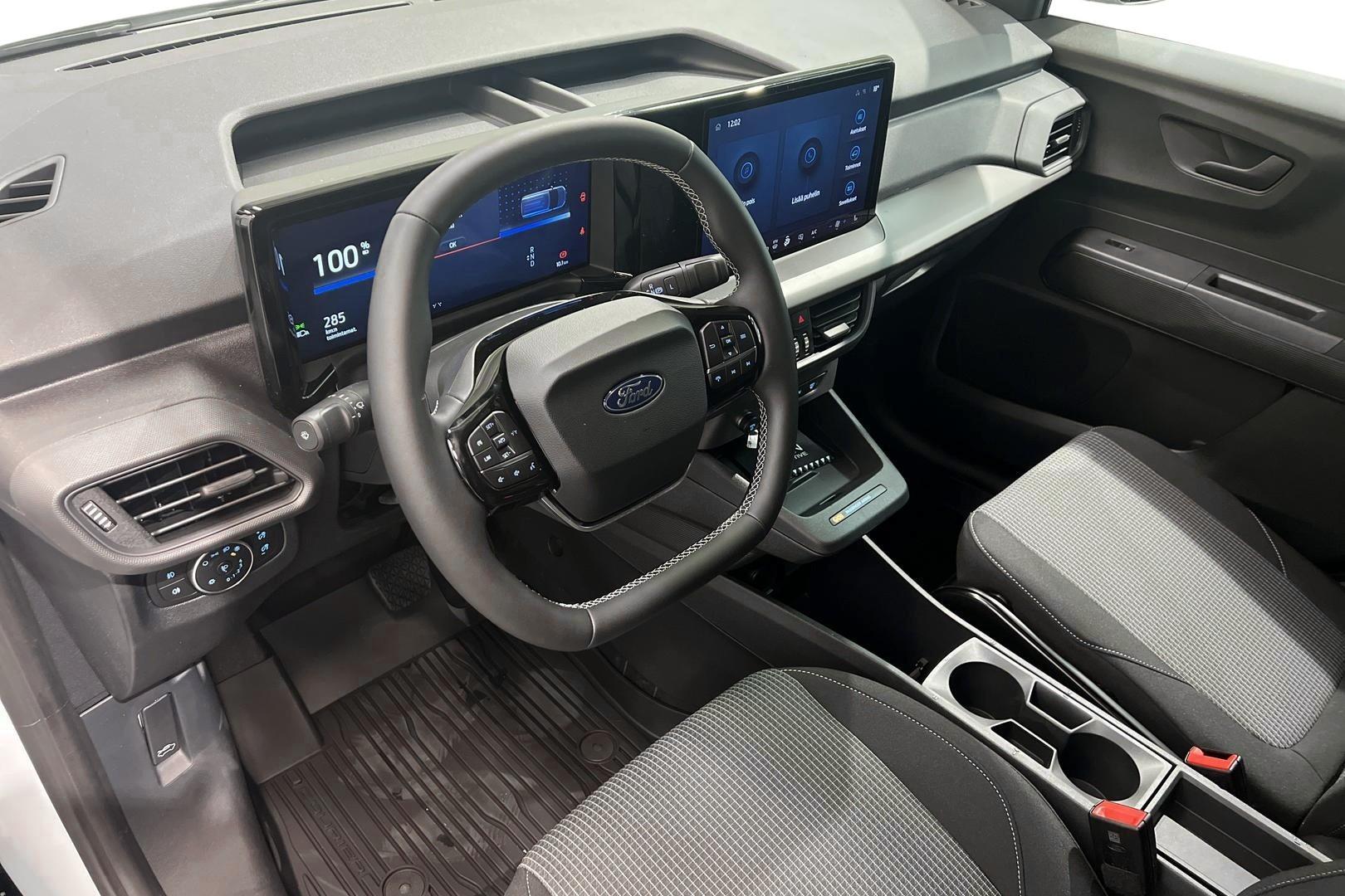Ford Transit Courier 2025