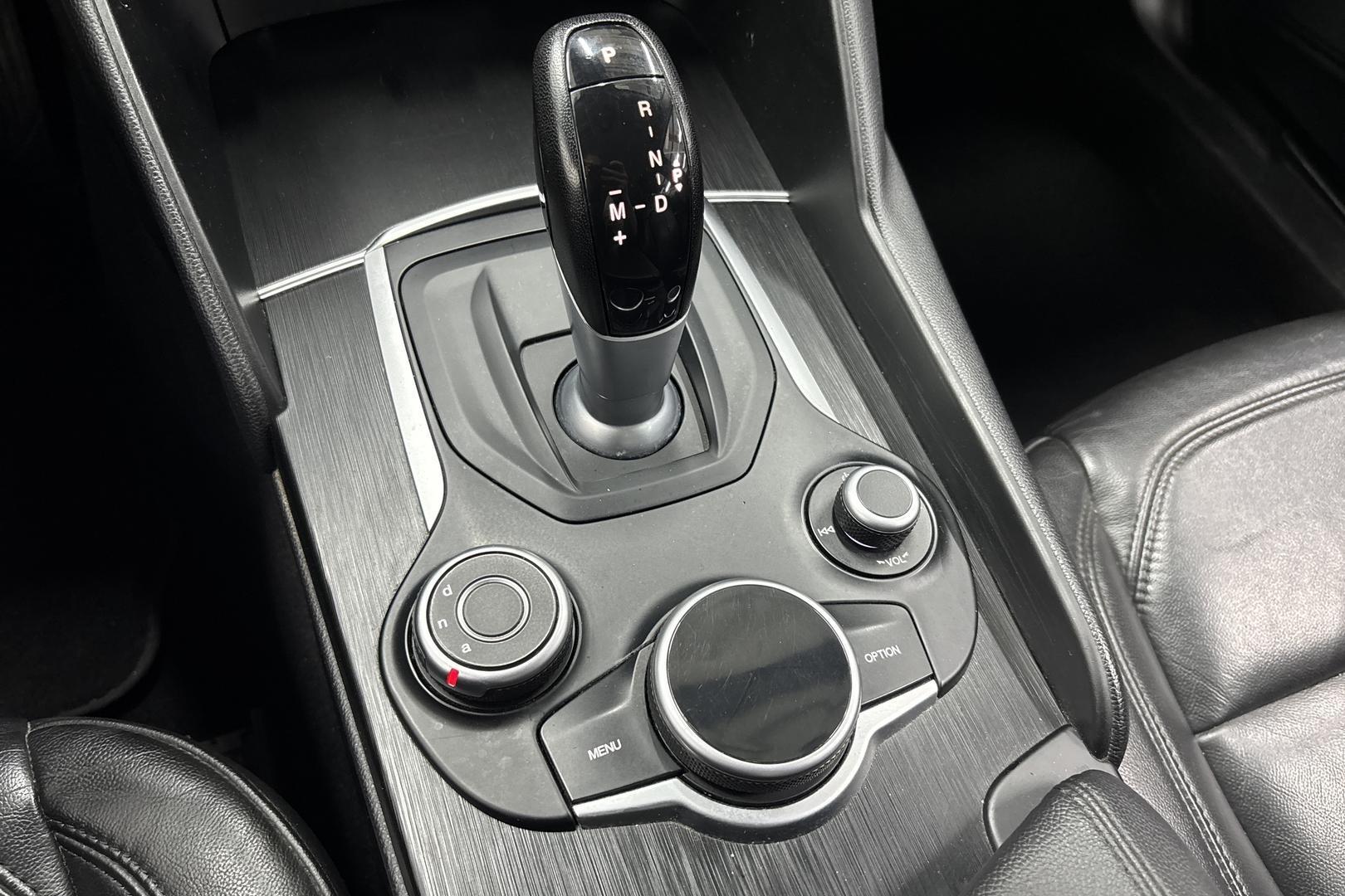 Alfa Romeo Giulia 2016