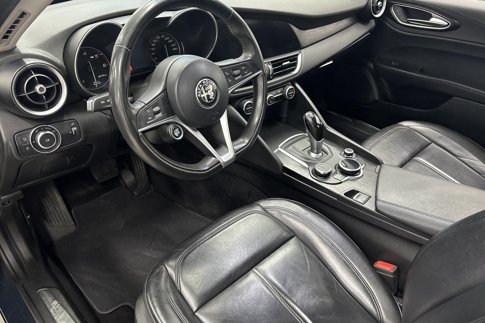 Alfa Romeo Giulia 2016