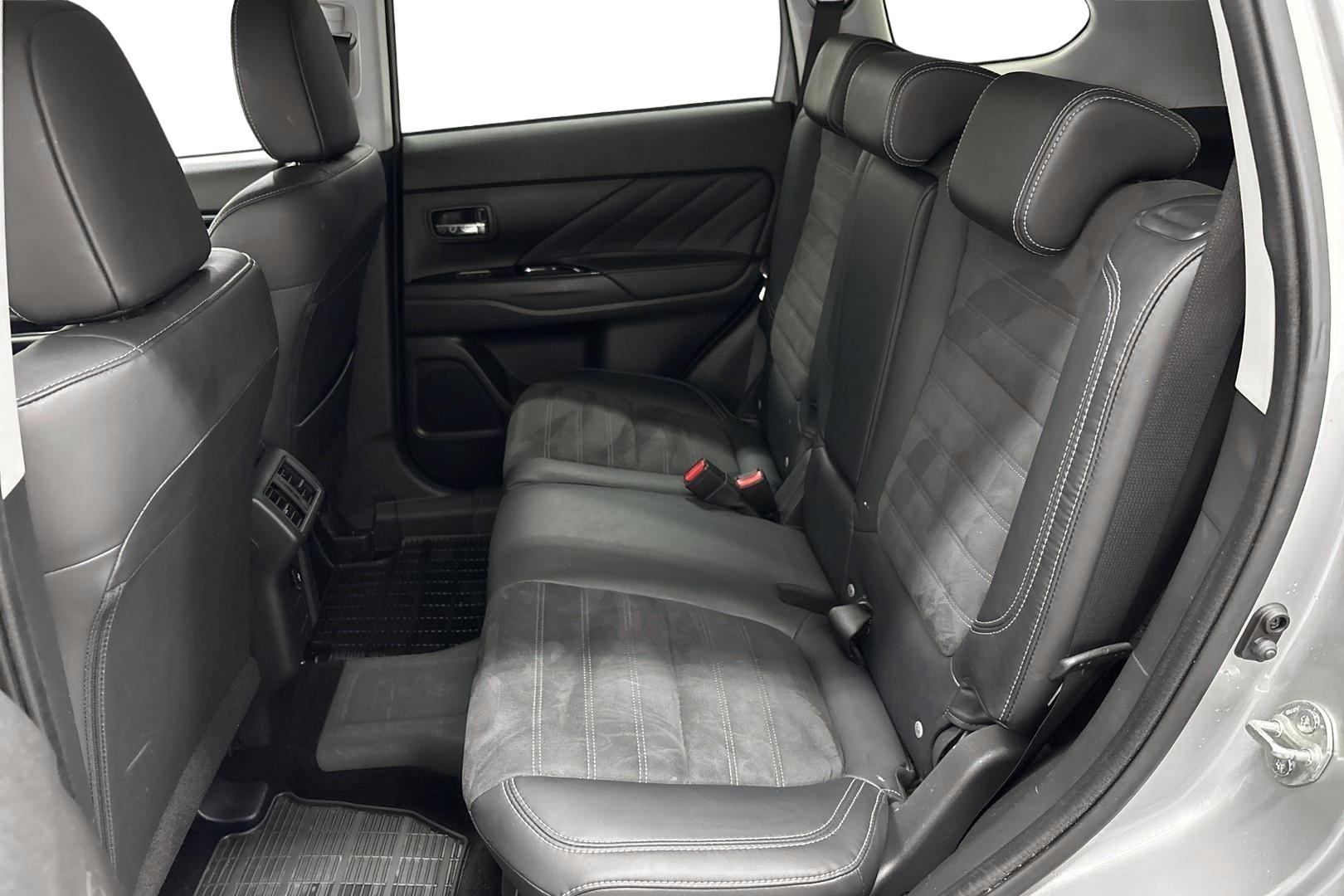 Mitsubishi Outlander PHEV 2018