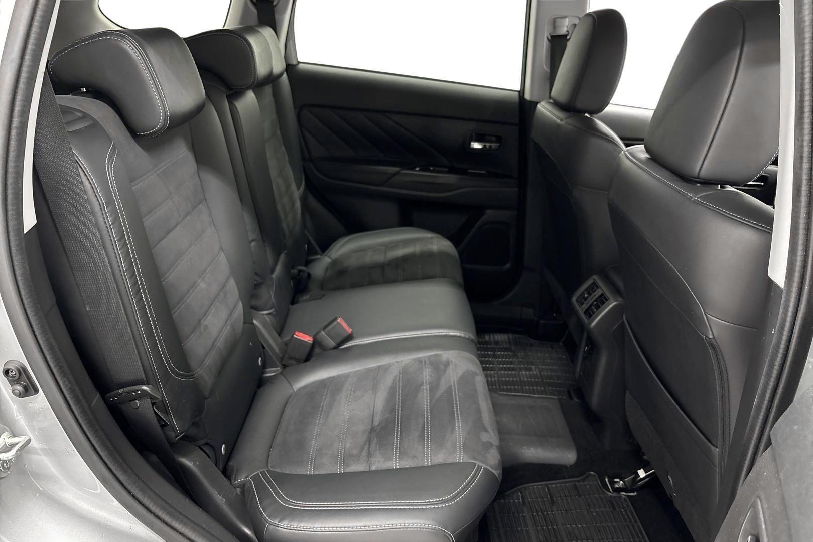 Mitsubishi Outlander PHEV 2018