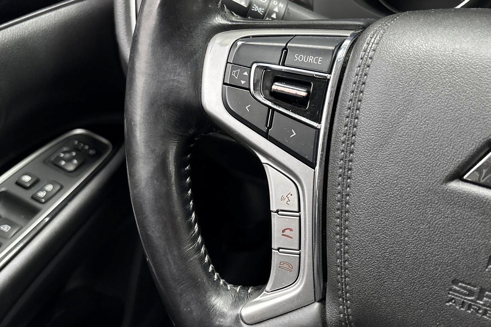 Mitsubishi Outlander PHEV 2018