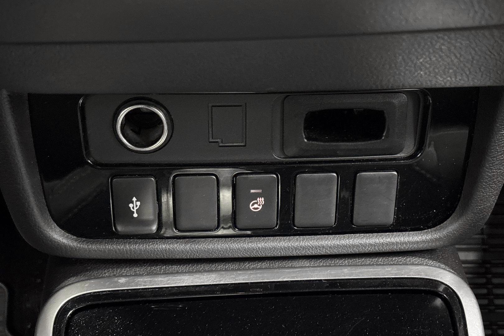 Mitsubishi Outlander PHEV 2018