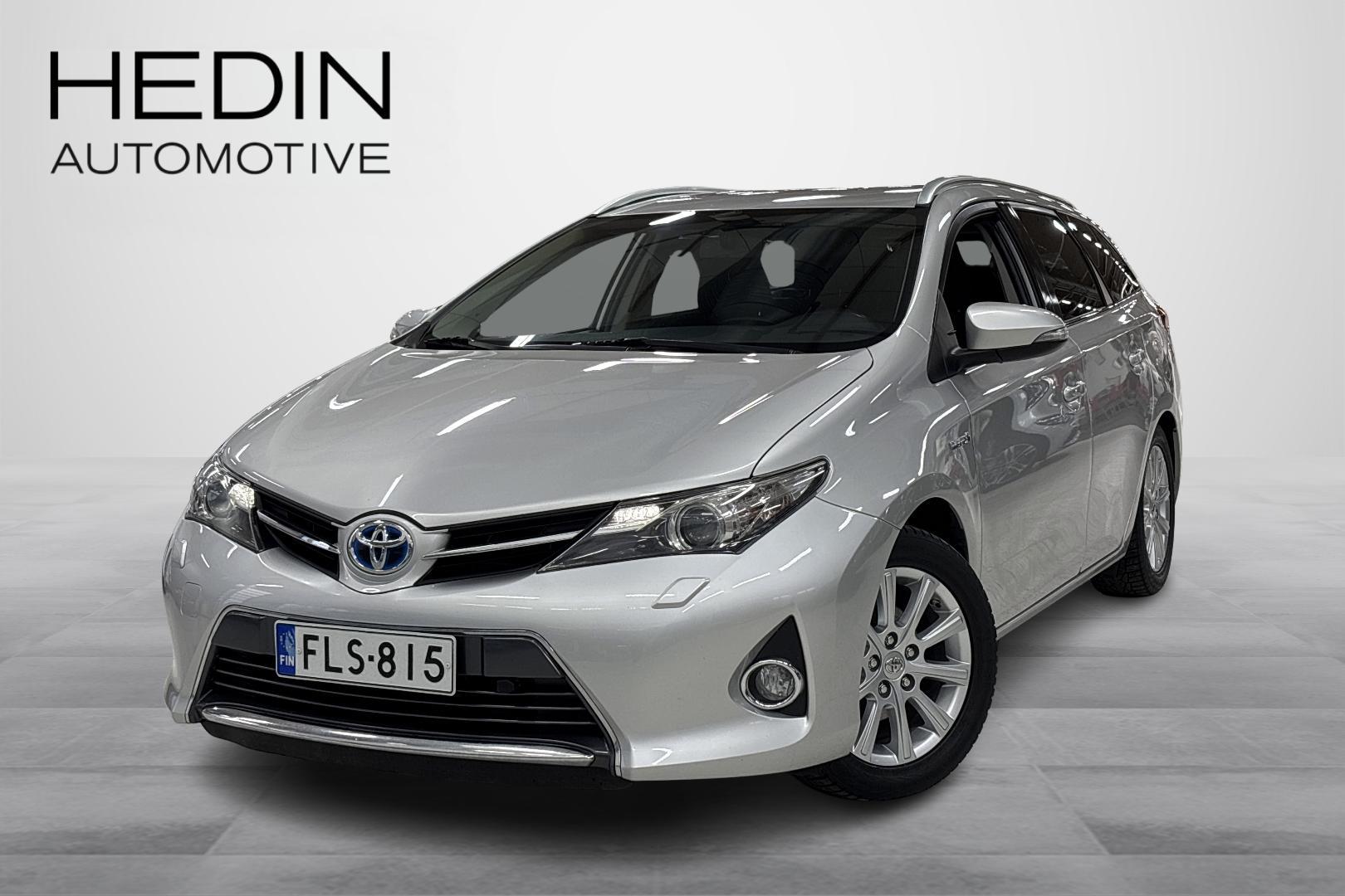 Toyota Auris 2015