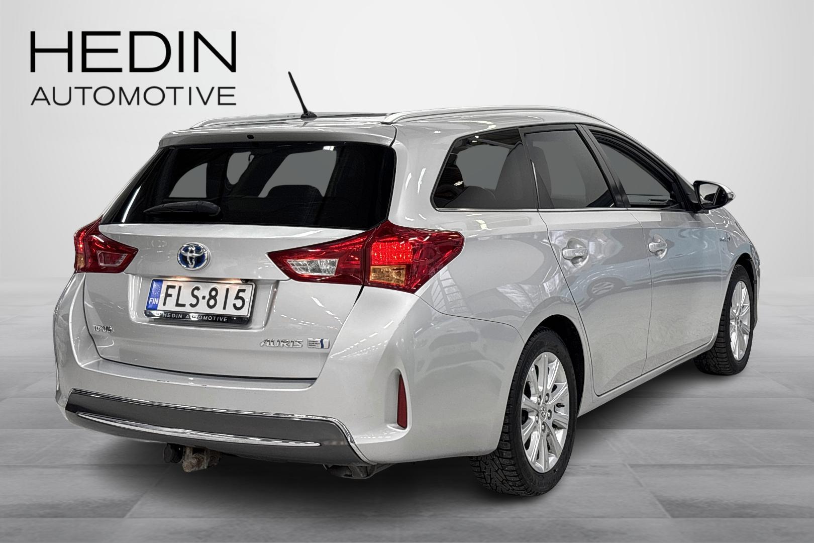 Toyota Auris 2015