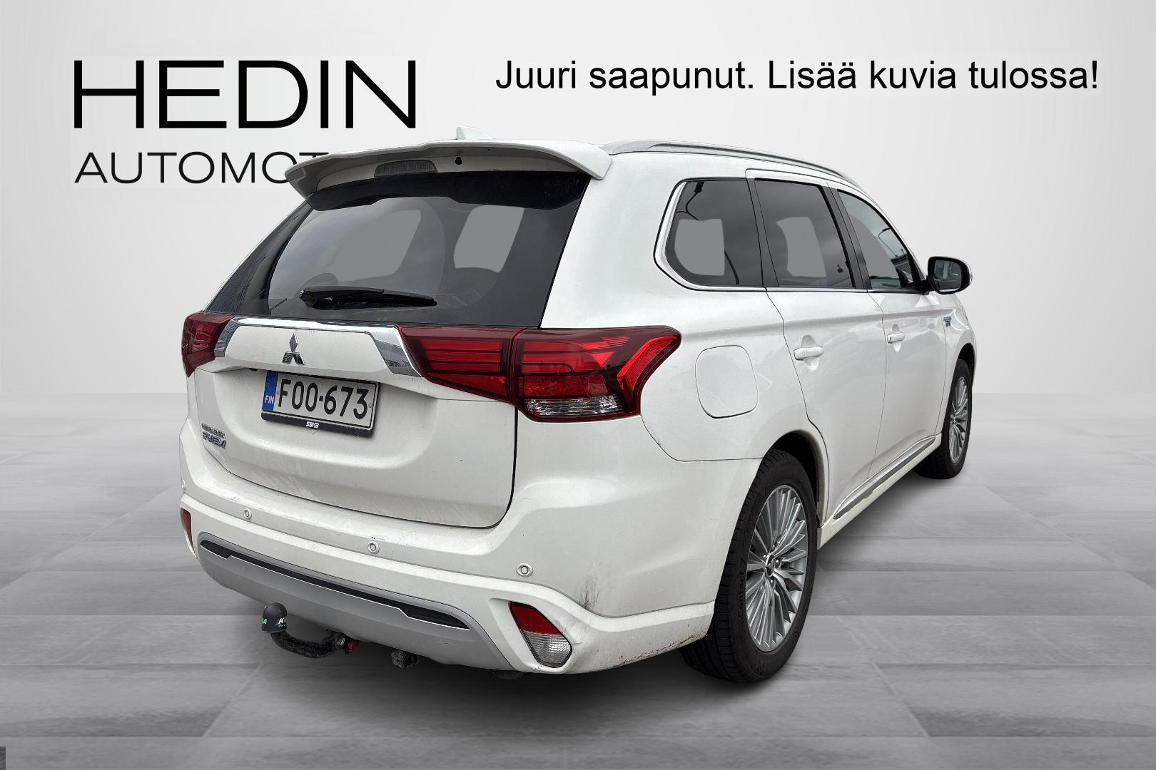 MITSUBISHI Outlander PHEV 2