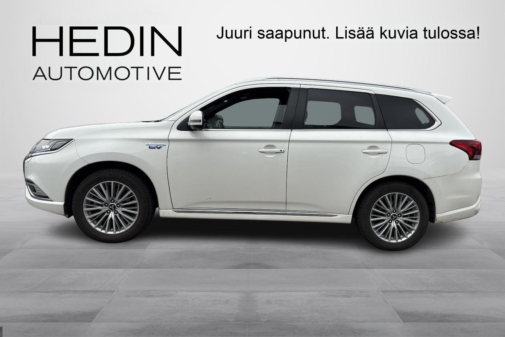 MITSUBISHI Outlander PHEV 4