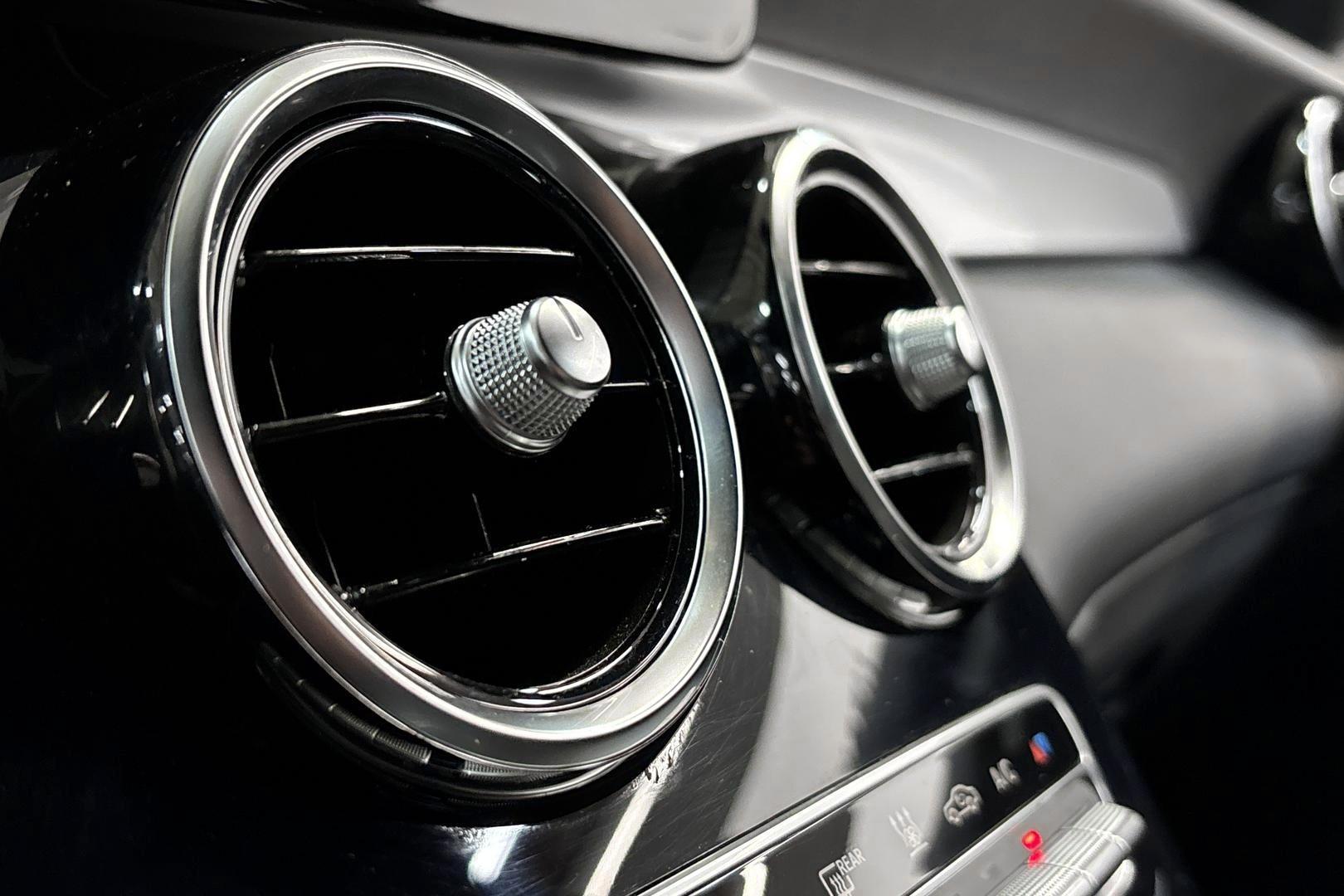 MERCEDES-BENZ GLC 2020