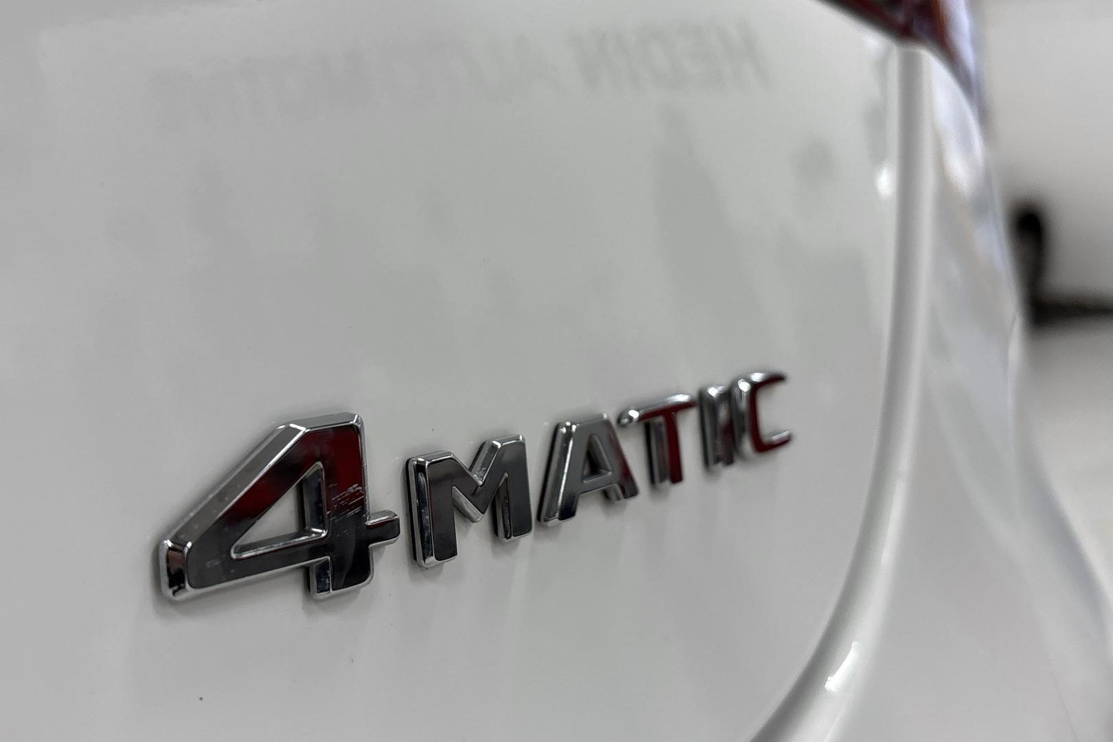 MERCEDES-BENZ GLC 2020