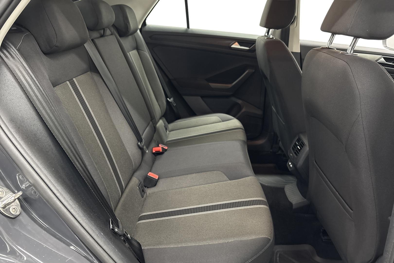 VOLKSWAGEN T-Roc 2021