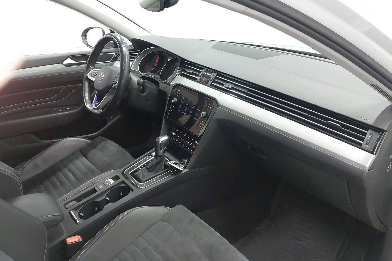 Volkswagen Passat 2021