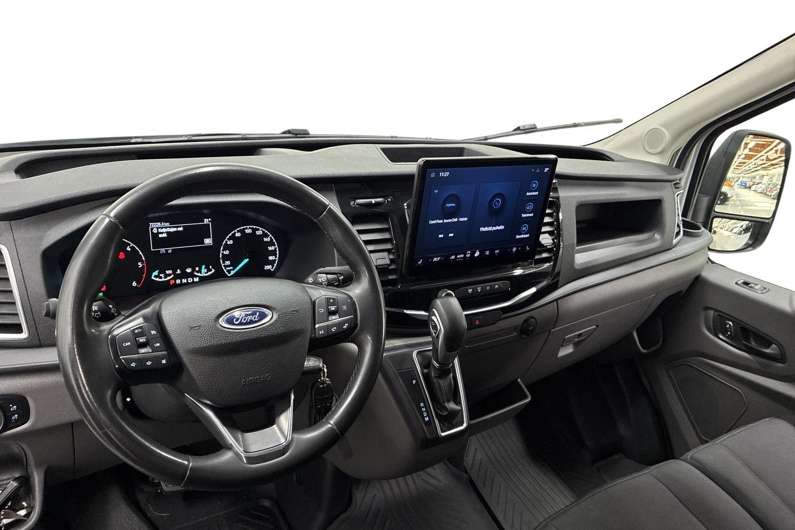 Ford Transit 8