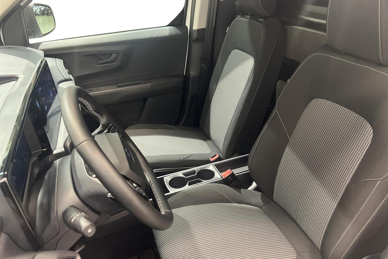 Ford Transit Courier 2025