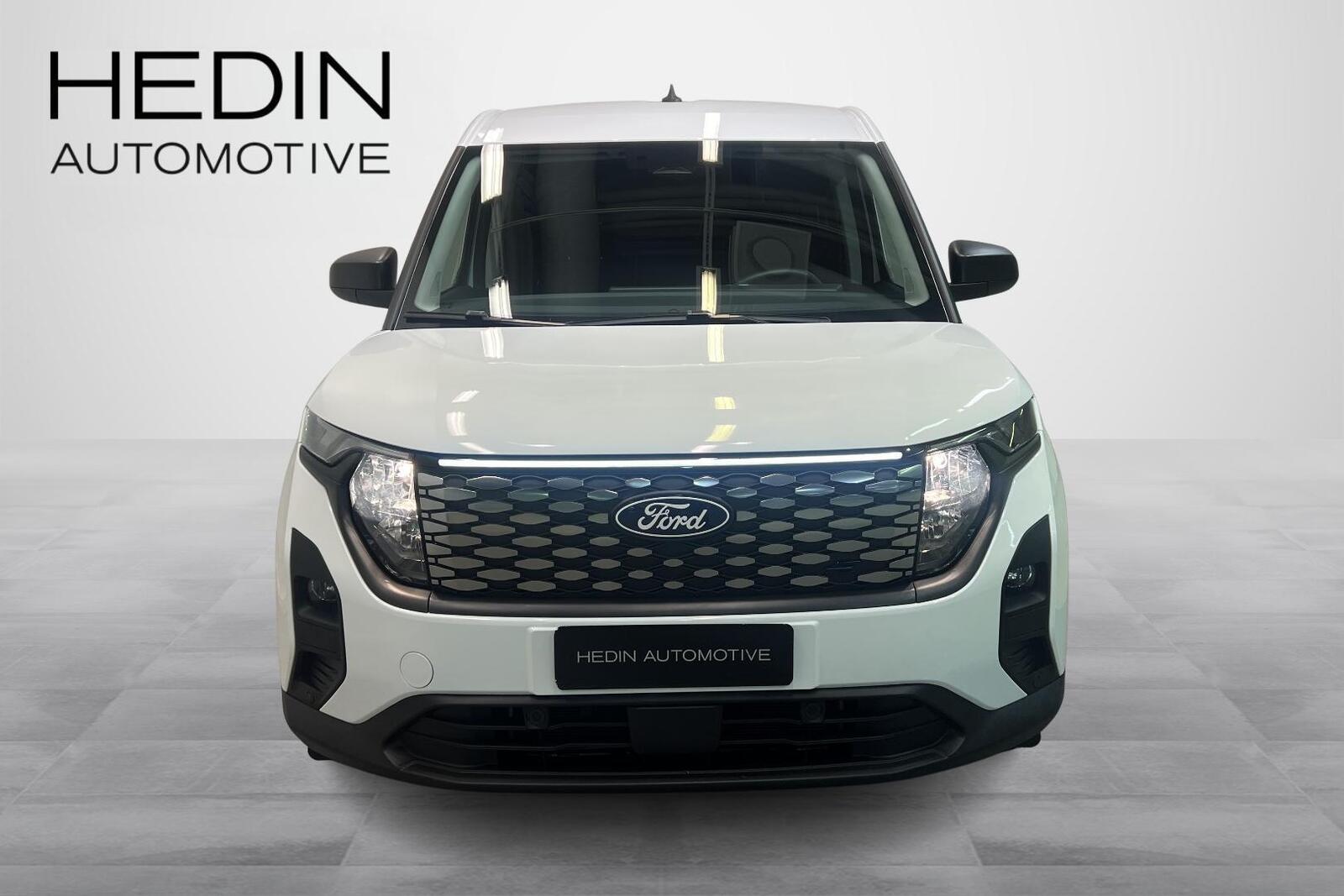 Ford Transit Courier 2025