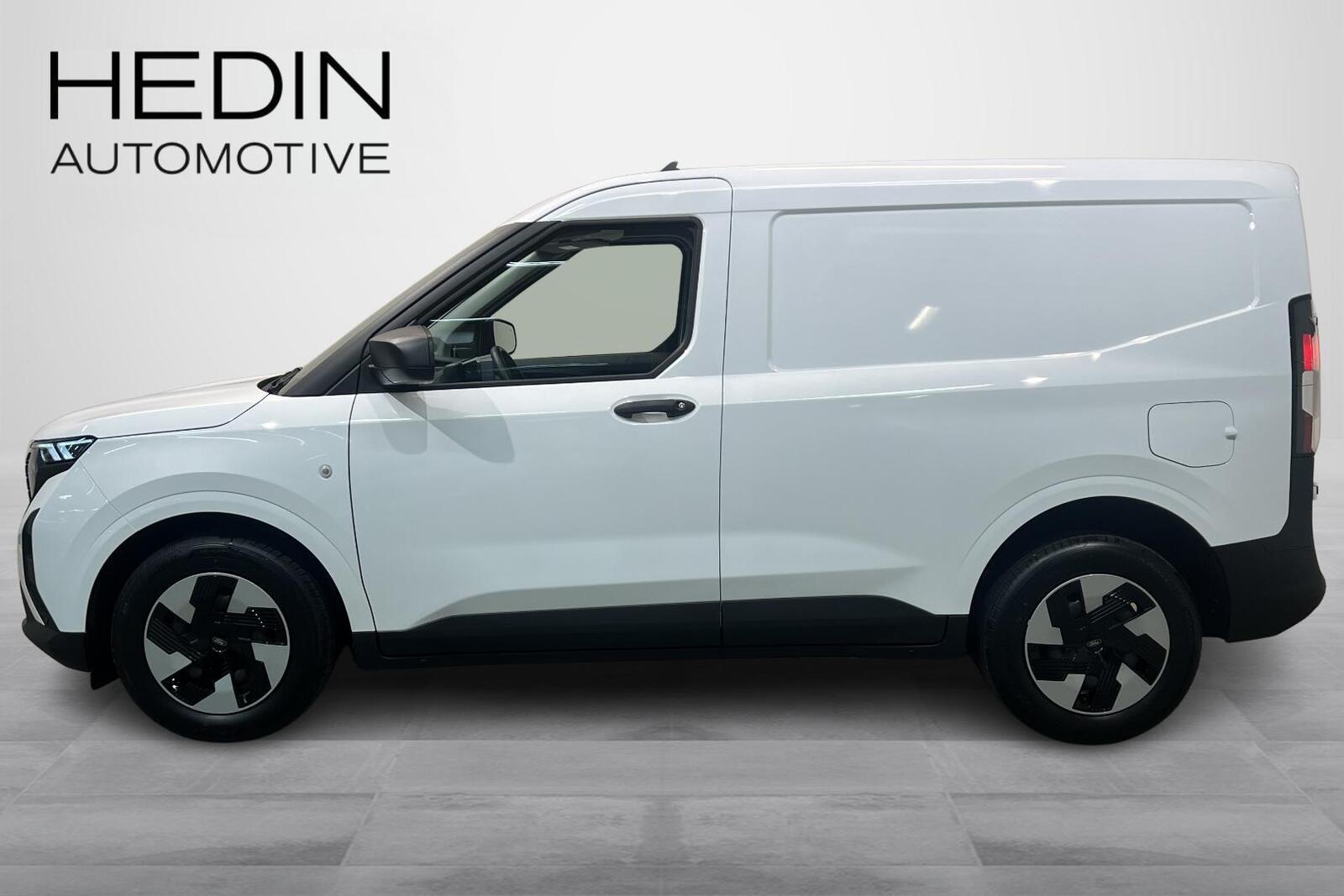 Ford Transit Courier 2025