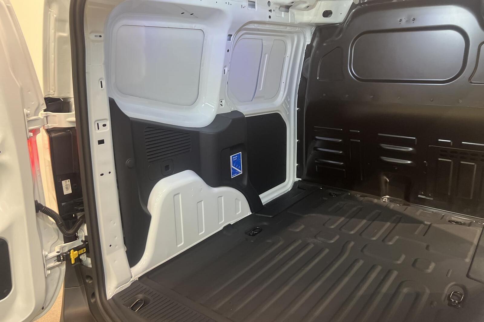 Ford Transit Courier 2025