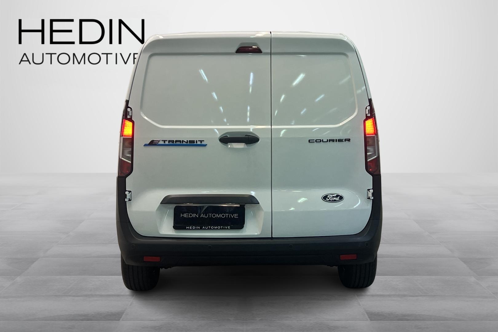 Ford Transit Courier 2026