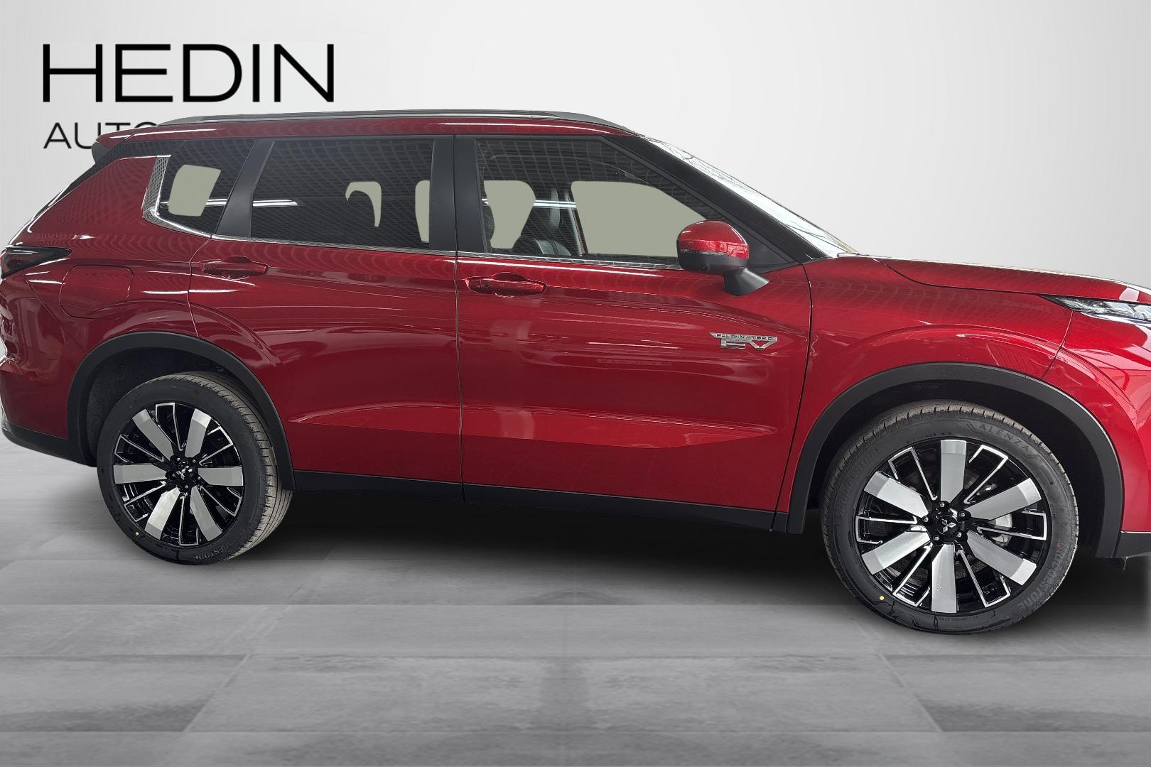 MITSUBISHI OUTLANDER 2026