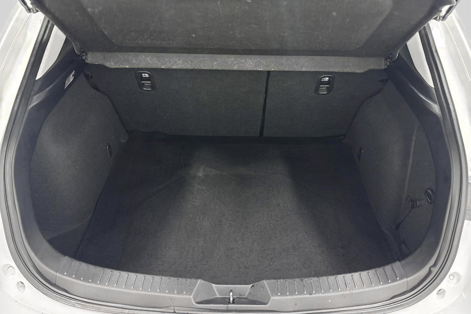 MAZDA Mazda3 2016
