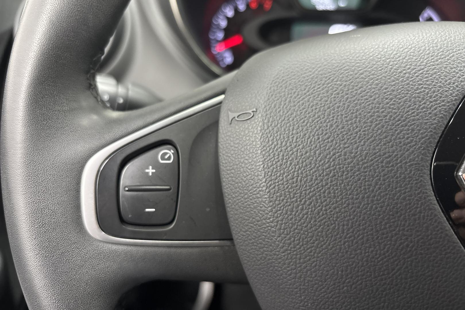RENAULT Captur 2018