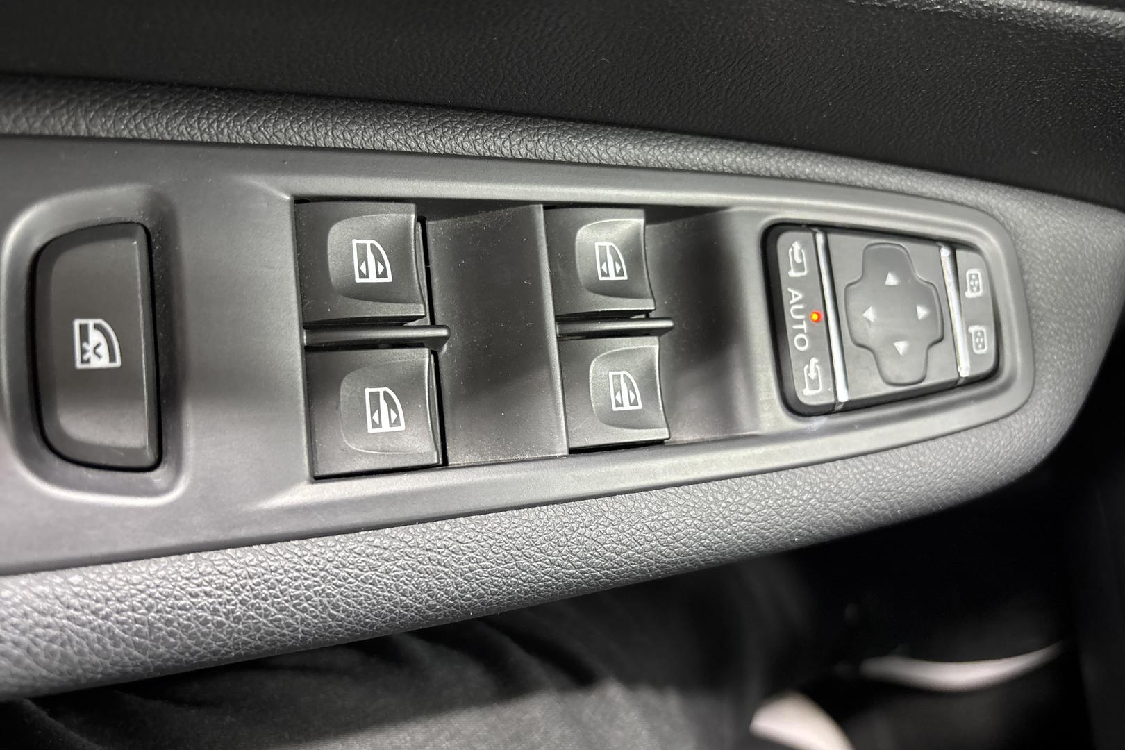 RENAULT Captur 2018