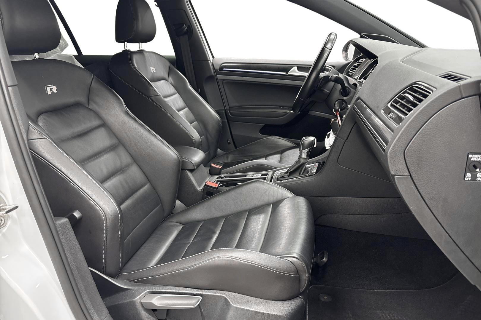 Volkswagen Golf 2016